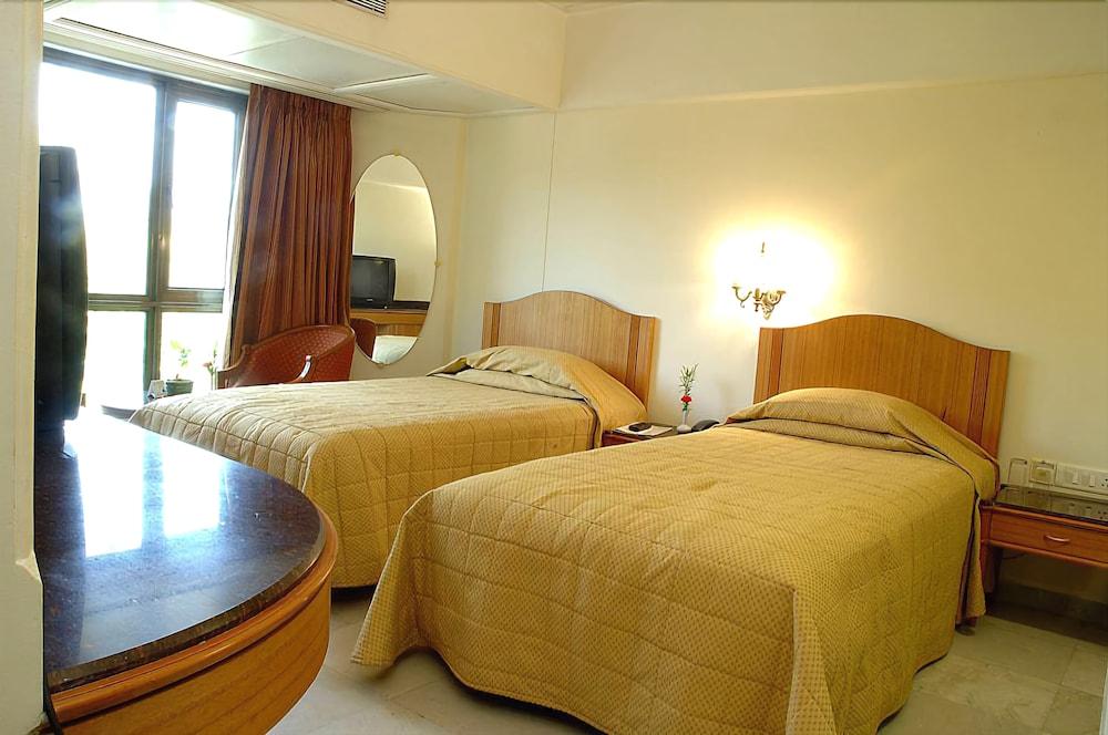 Ramee Guesline Hotel, Dadar Bombay Esterno foto